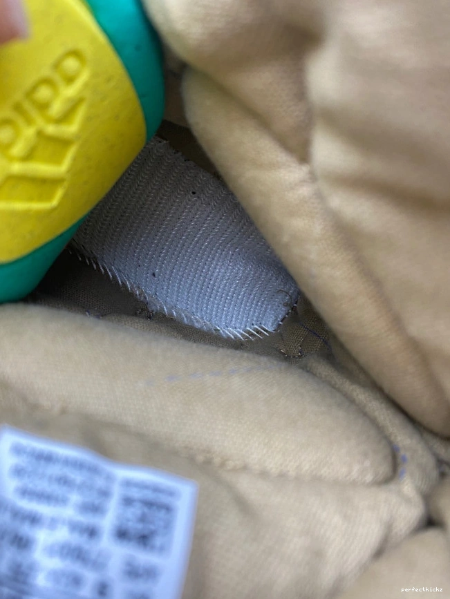 GX0054 Boot Adidas Yeezy Khaki NSLTD 0821
